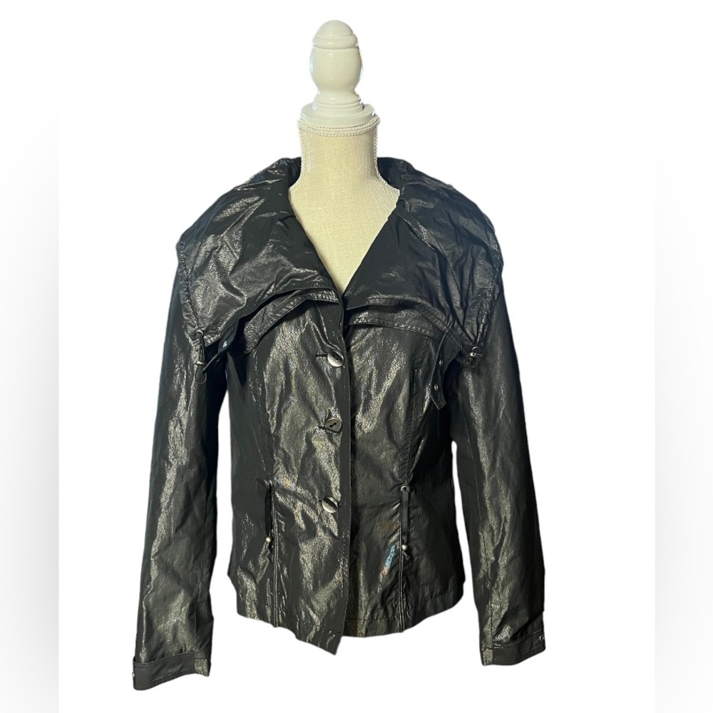 Tribal jacket.‎ Lightweight